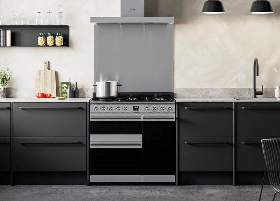 Cookers & Hobs